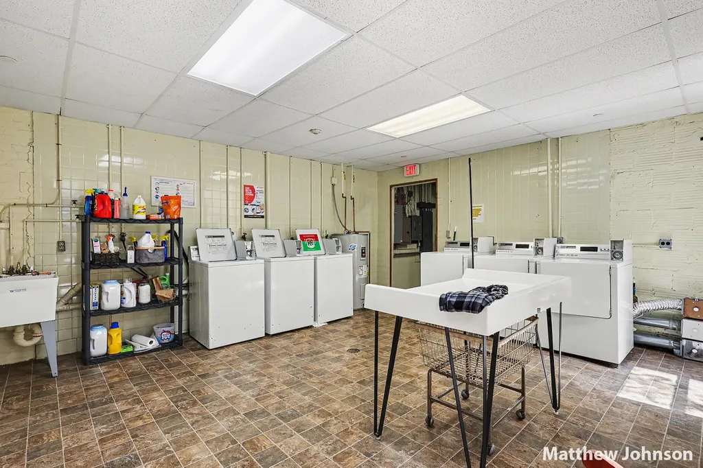 297 W Clay Avenue Muskegon City MI 49440