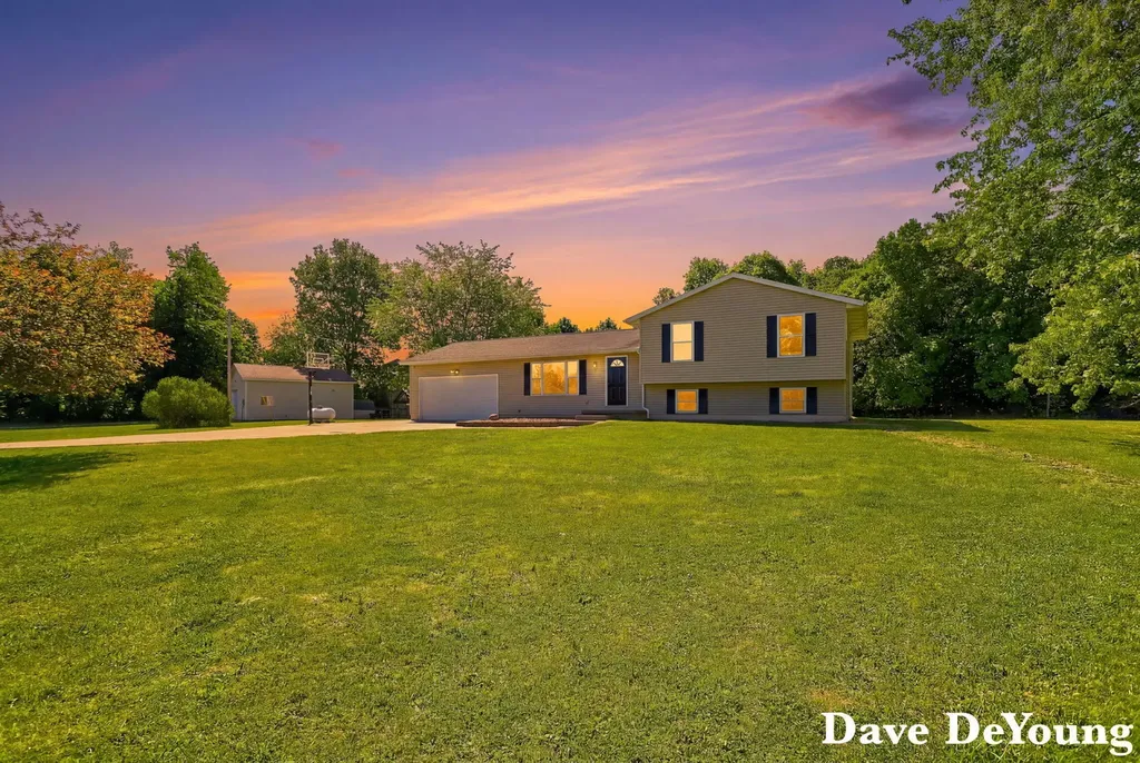 6756 119th Avenue Ganges Township MI 49408