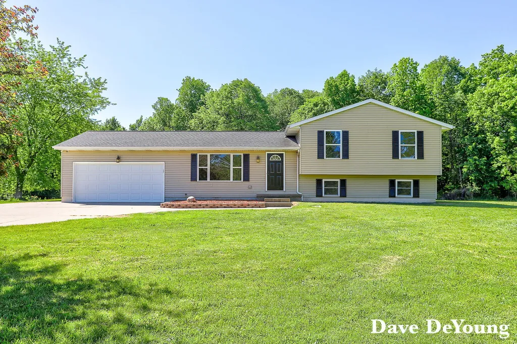 6756 119th Avenue Ganges Township MI 49408