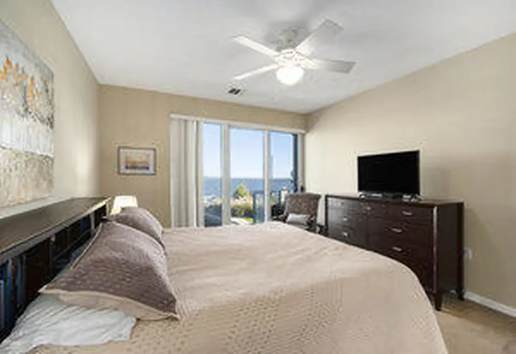 2964 Lakeshore Drive Muskegon City MI 49441