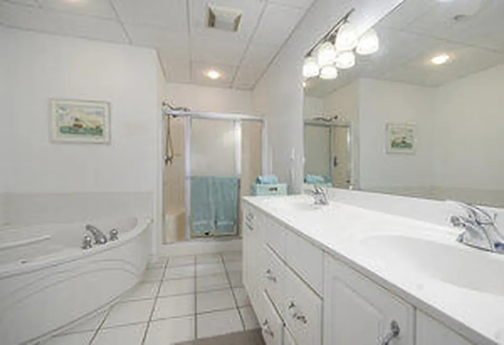 2964 Lakeshore Drive Muskegon City MI 49441