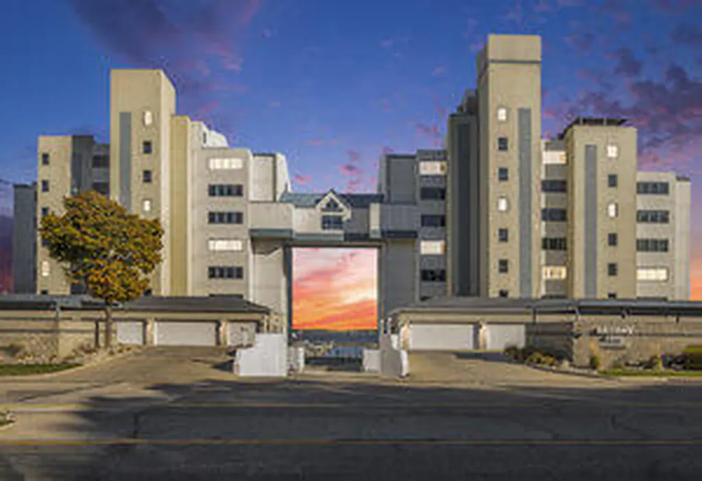 2964 Lakeshore Drive Muskegon City MI 49441