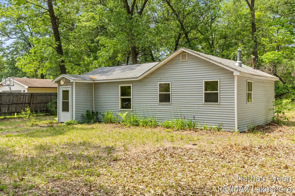 1267 Chatterson Road Egelston Township MI 49442