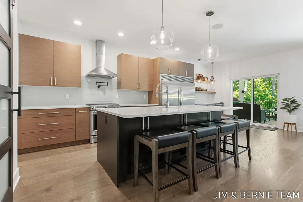 6225 Lighthouse Court Saugatuck Township MI 49453