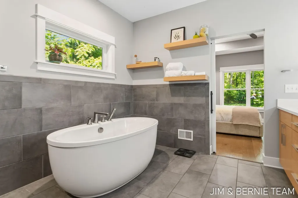 6225 Lighthouse Court Saugatuck Township MI 49453