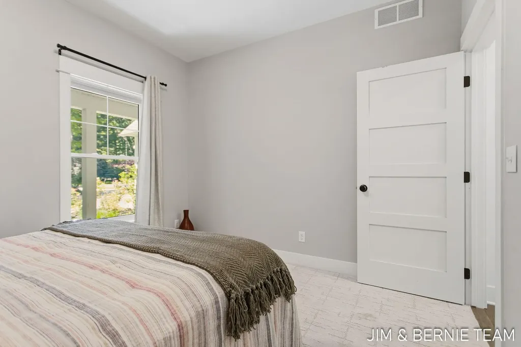 6225 Lighthouse Court Saugatuck Township MI 49453