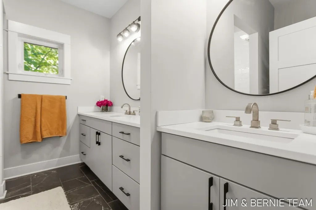 6225 Lighthouse Court Saugatuck Township MI 49453