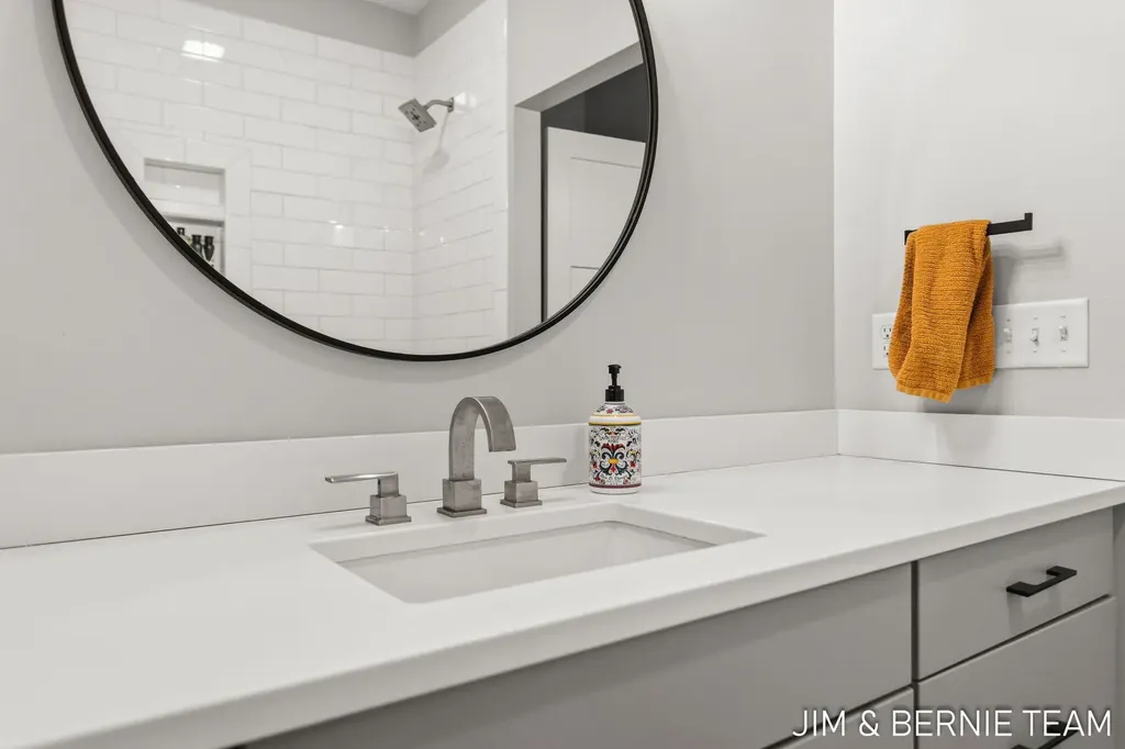 6225 Lighthouse Court Saugatuck Township MI 49453