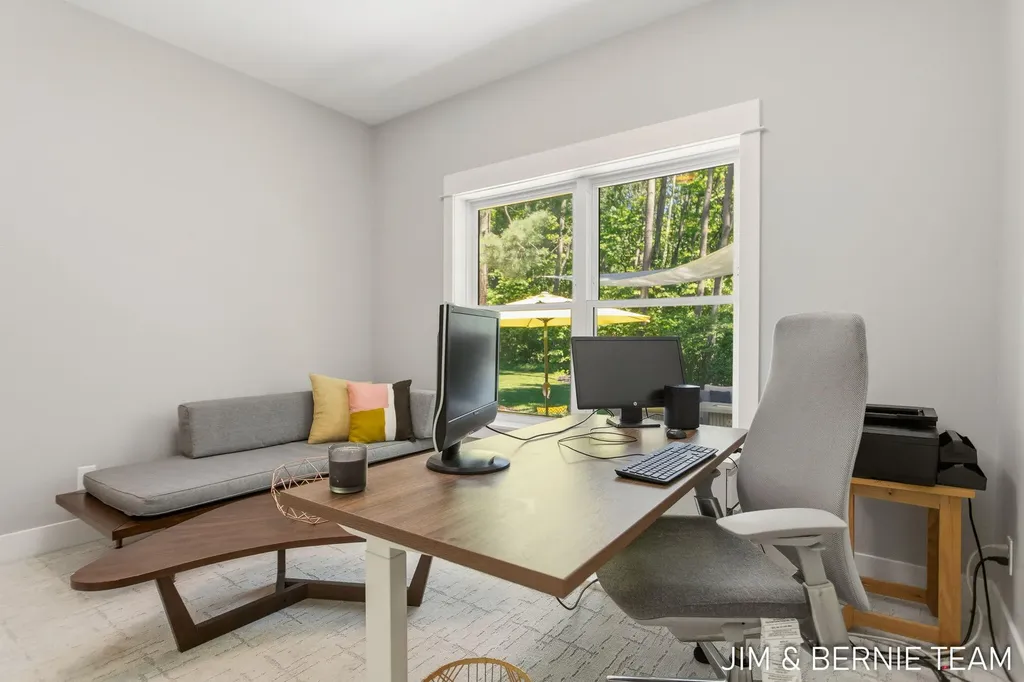 6225 Lighthouse Court Saugatuck Township MI 49453