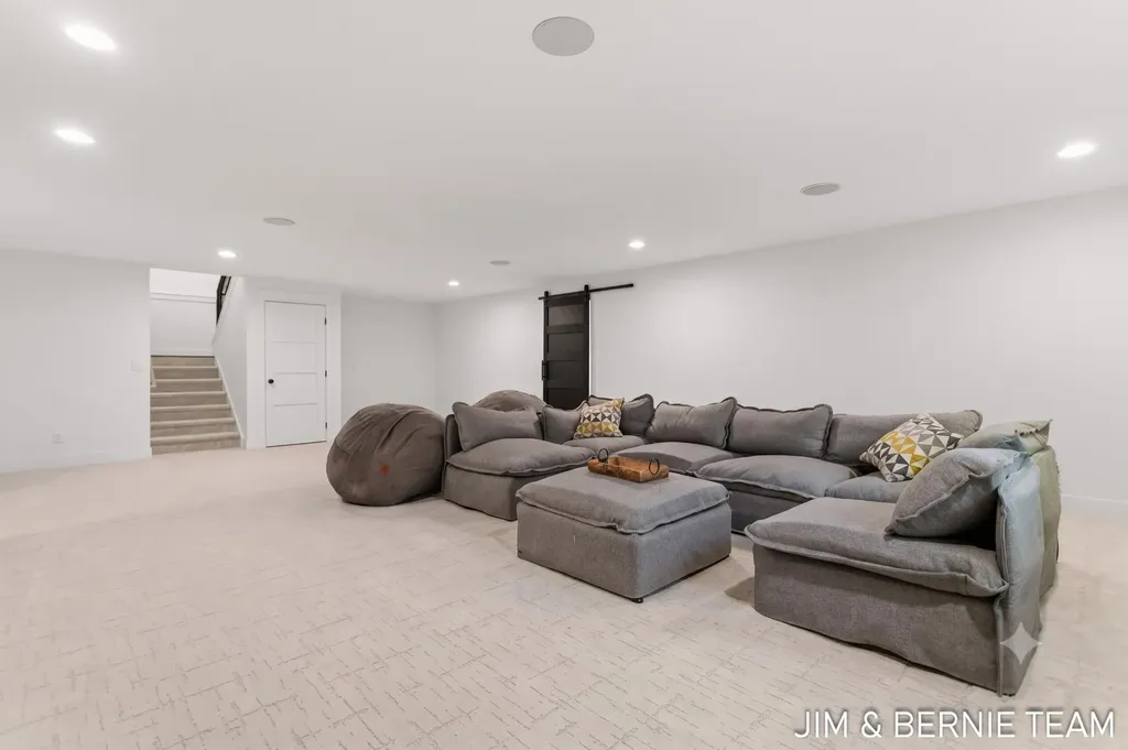 6225 Lighthouse Court Saugatuck Township MI 49453