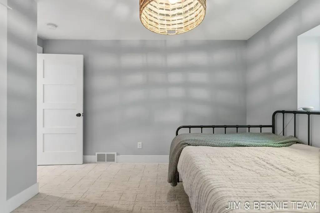 6225 Lighthouse Court Saugatuck Township MI 49453