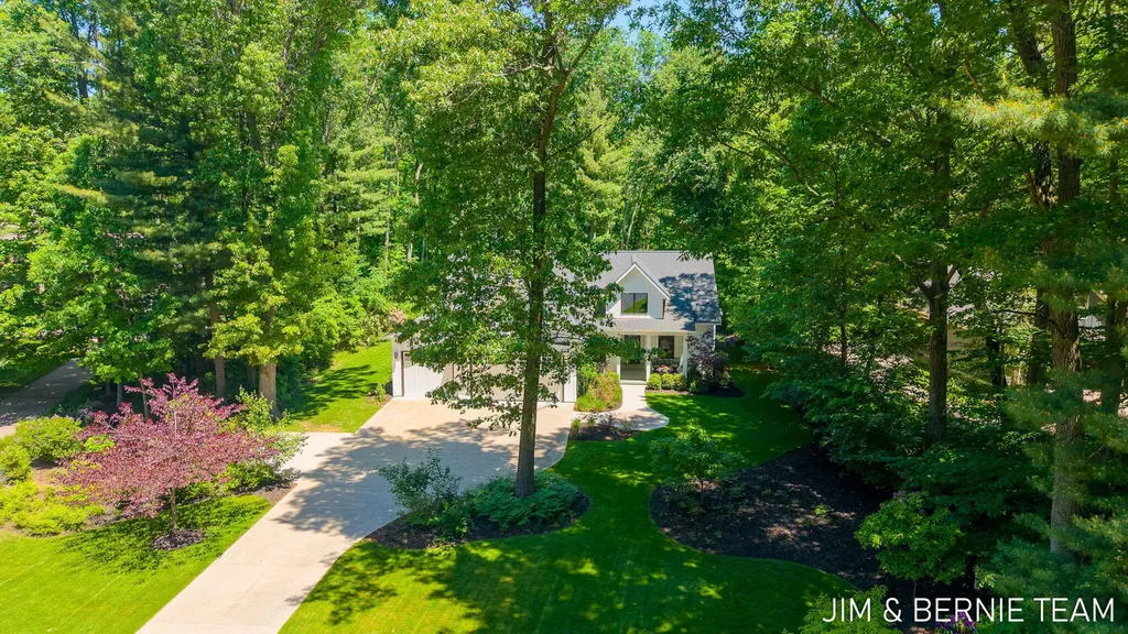 6225 Lighthouse Court Saugatuck Township MI 49453