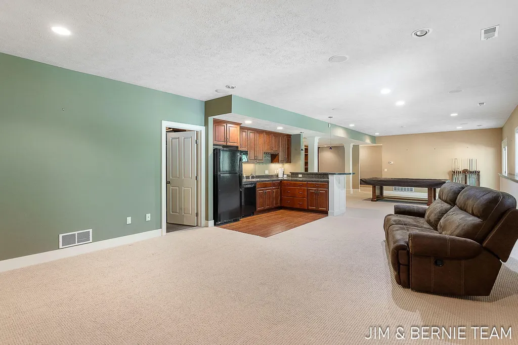 3477 Palmer Drive Saugatuck Township MI 49453