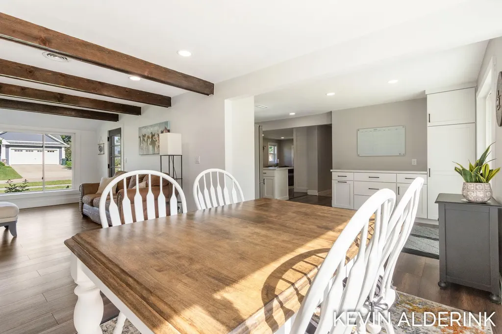 1738 92nd Avenue Zeeland Charter Township MI 49464