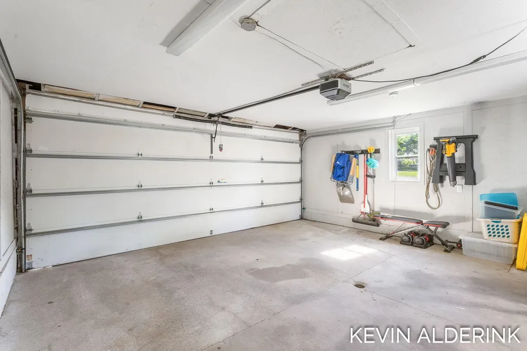 1738 92nd Avenue Zeeland Charter Township MI 49464