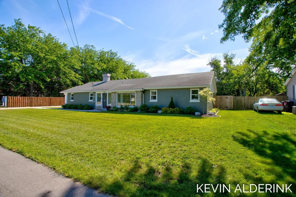 1738 92nd Avenue Zeeland Charter Township MI 49464