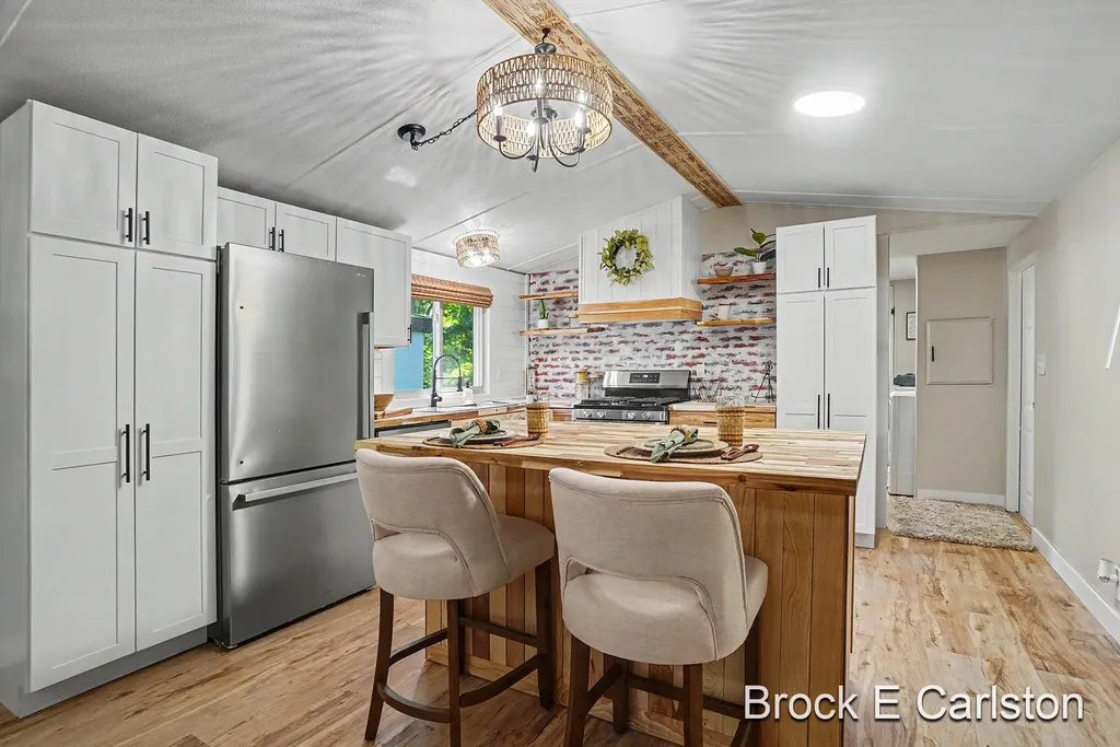 1161 Calgary Drive Norton Shores City MI 49444