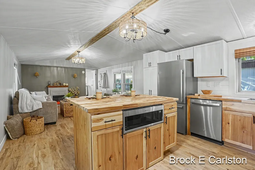 1161 Calgary Drive Norton Shores City MI 49444