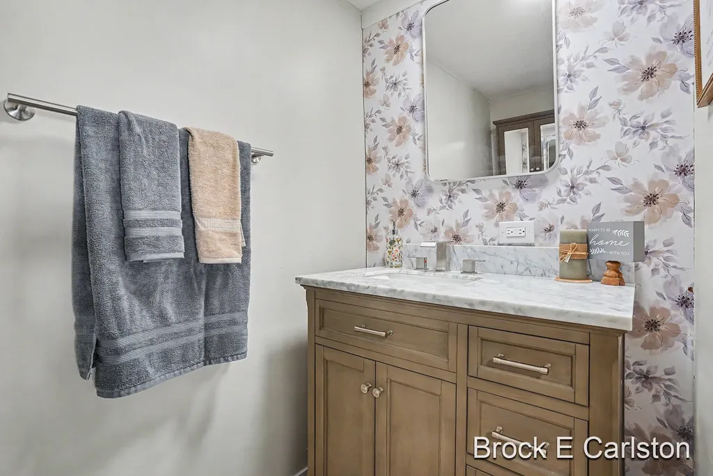 1161 Calgary Drive Norton Shores City MI 49444