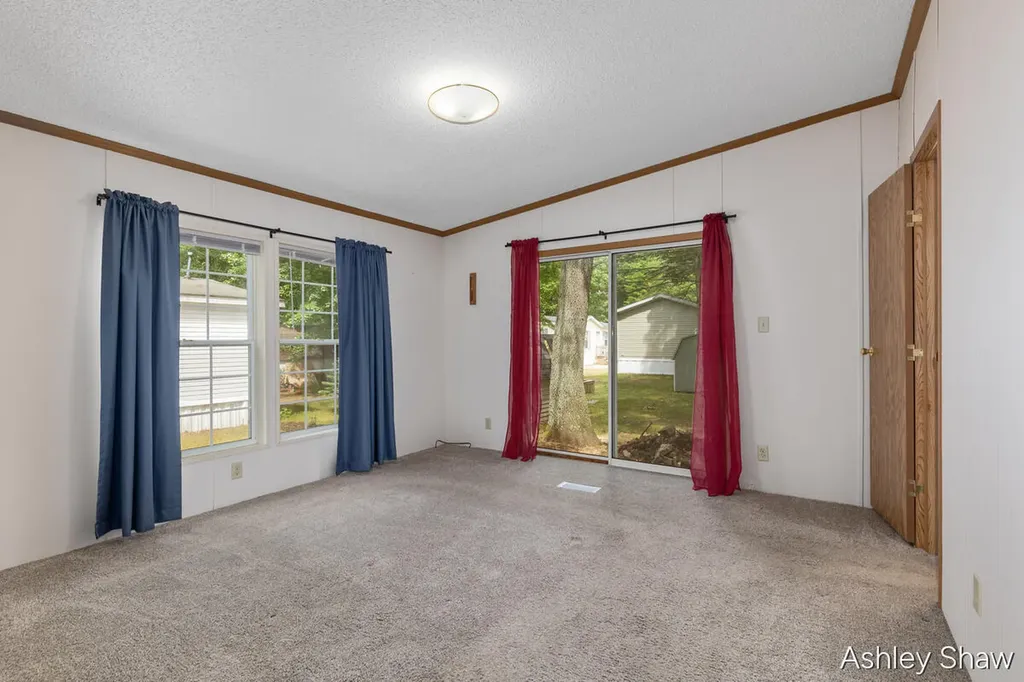 13566 Pinewood Drive Grand Haven Charter Township MI 49417