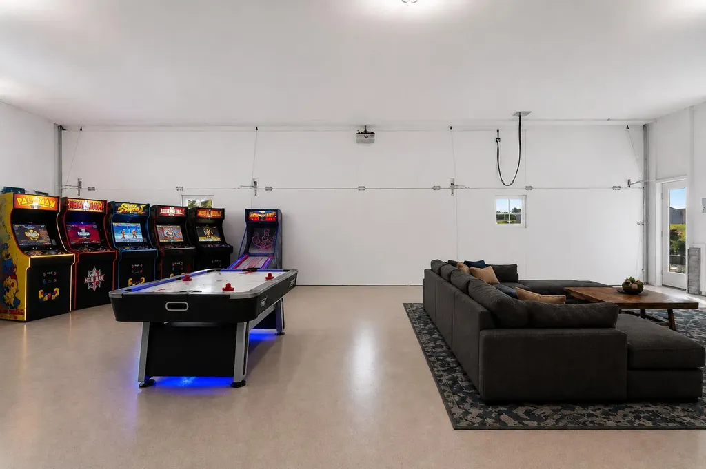 2520 Air Park Drive Zeeland Charter Township MI 49464