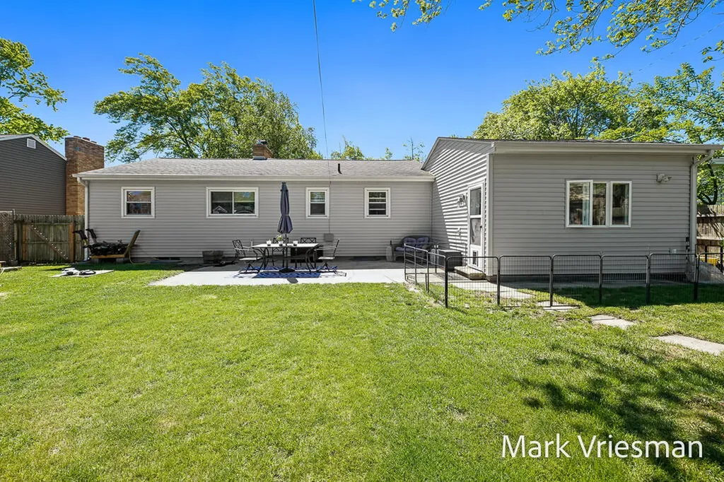 3125 Coolidge Road Roosevelt Park City MI 49441