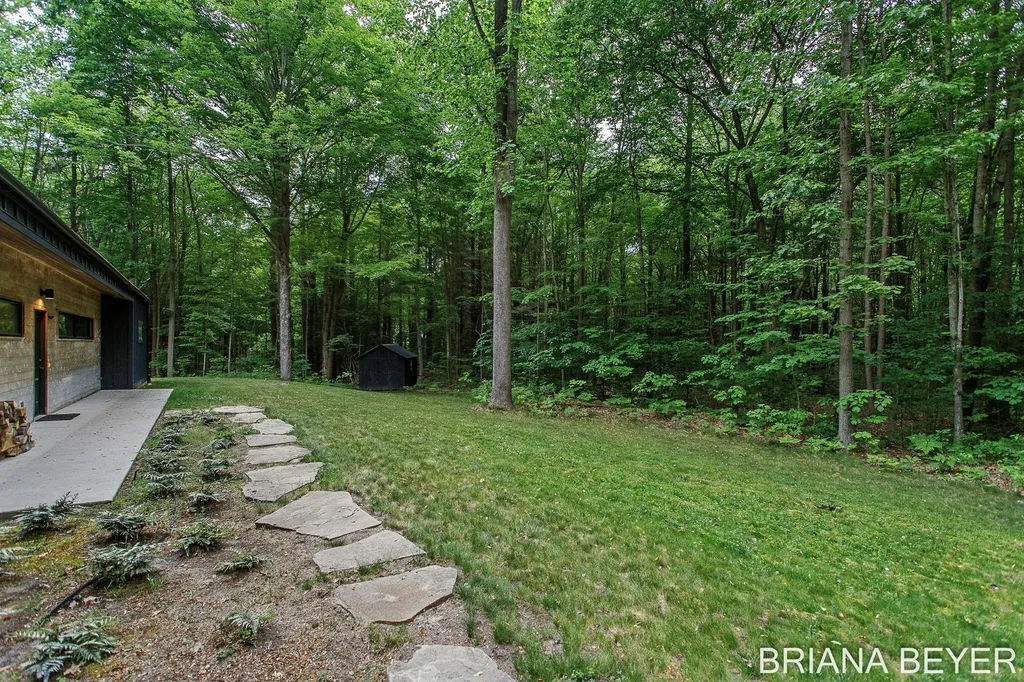 6550 Lake Effect Drive Laketown Township MI 49423