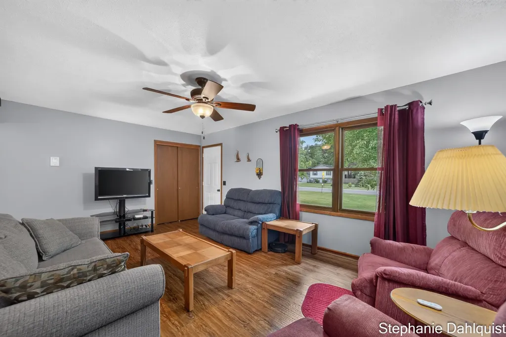 1646 W Giles Road Laketon Township MI 49445