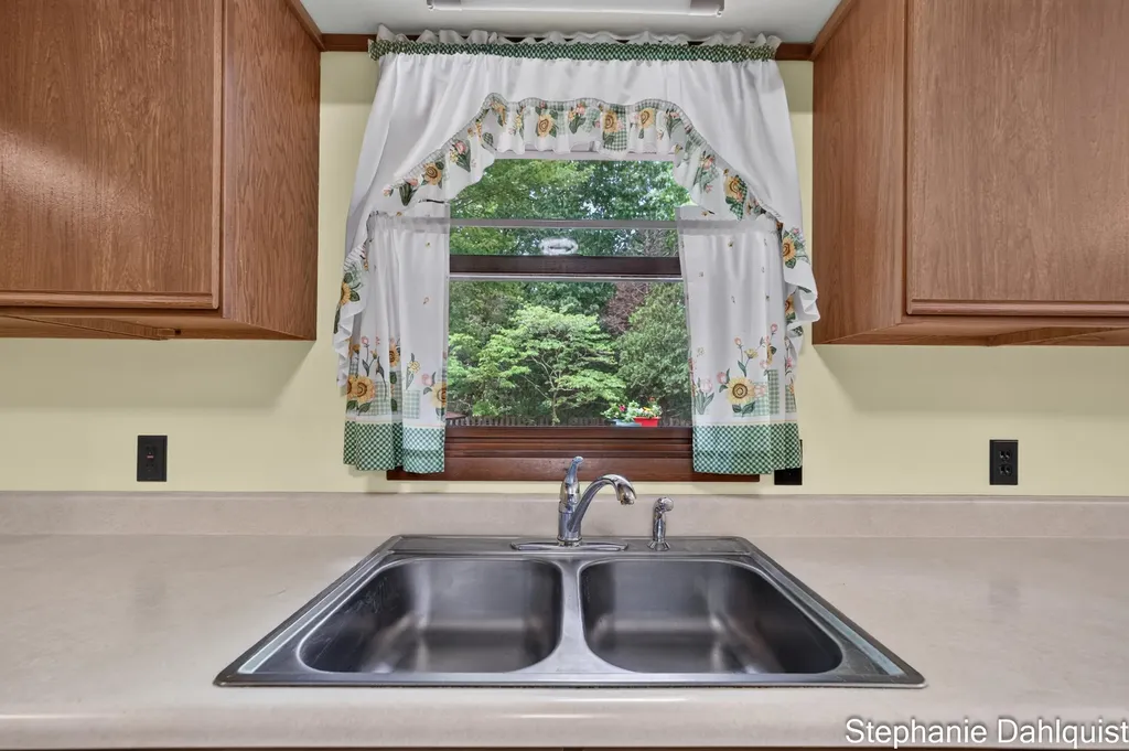 1646 W Giles Road Laketon Township MI 49445
