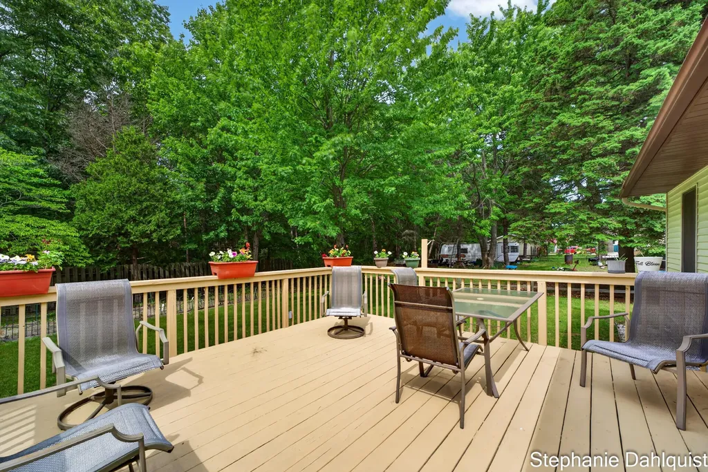 1646 W Giles Road Laketon Township MI 49445