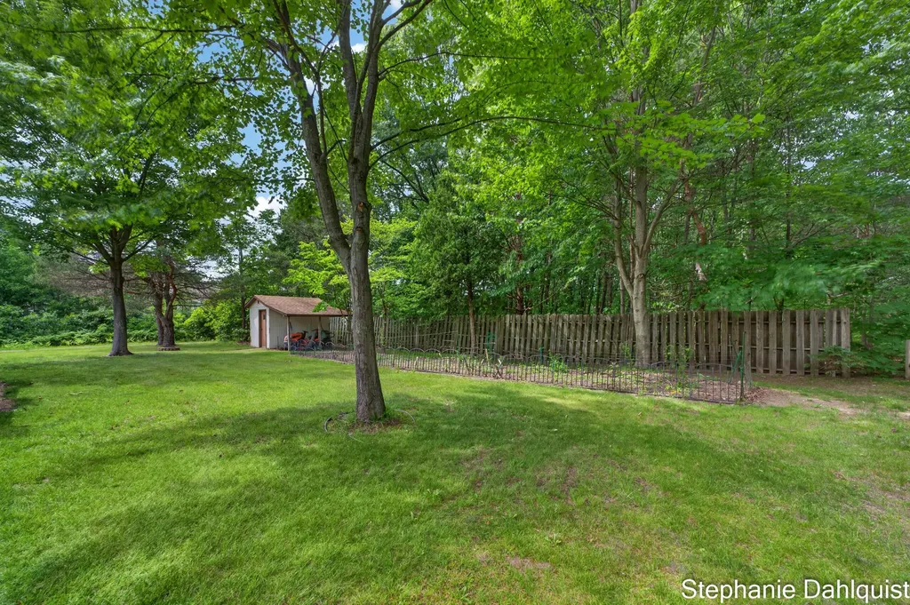 1646 W Giles Road Laketon Township MI 49445