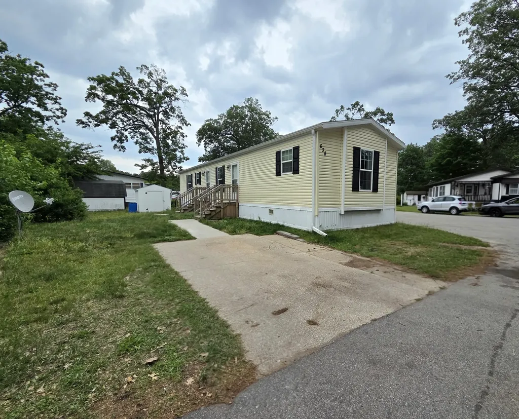 638 Courtland Lane Egelston Township MI 49442