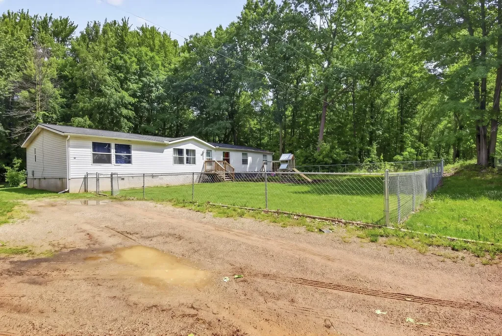 4503 106th Avenue Allegan Township MI 49010