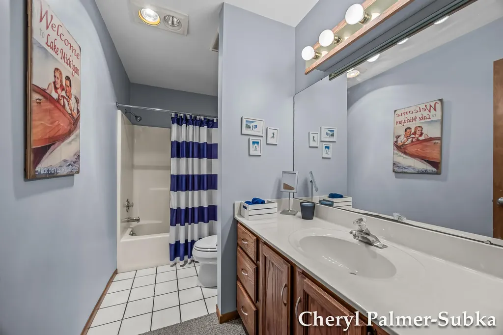 8409 Chuckanut Drive White River Township MI 49437