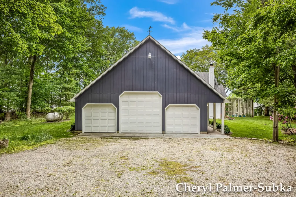 8409 Chuckanut Drive White River Township MI 49437