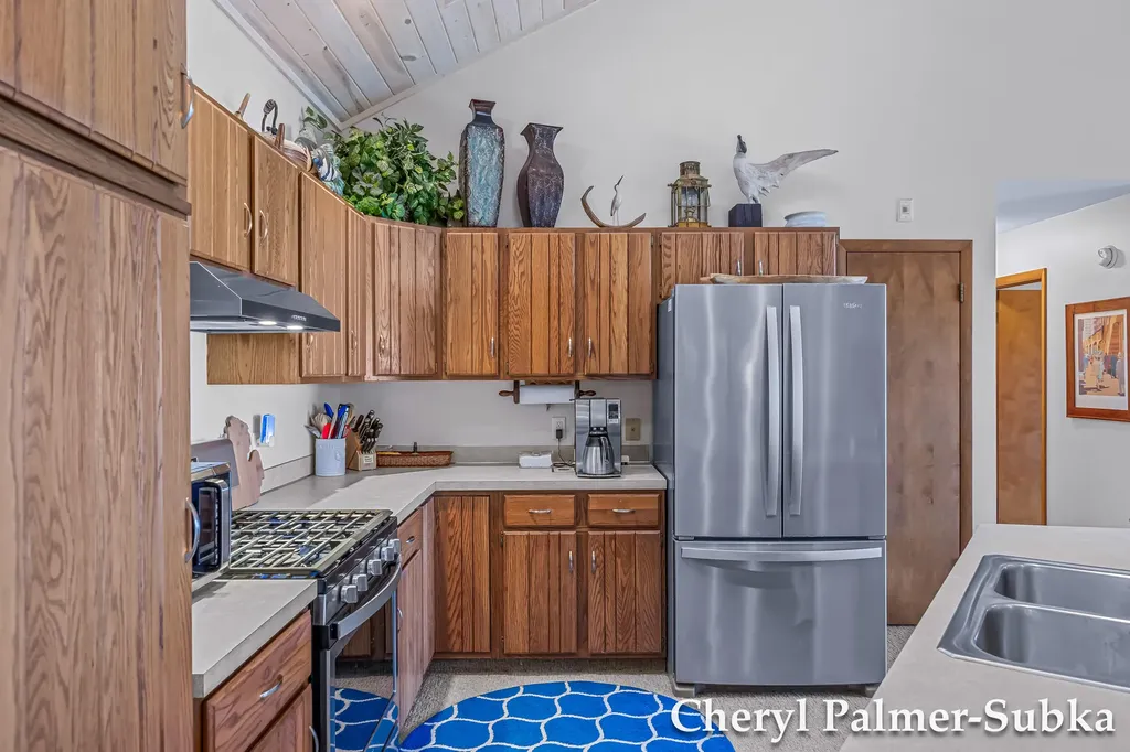 8409 Chuckanut Drive White River Township MI 49437