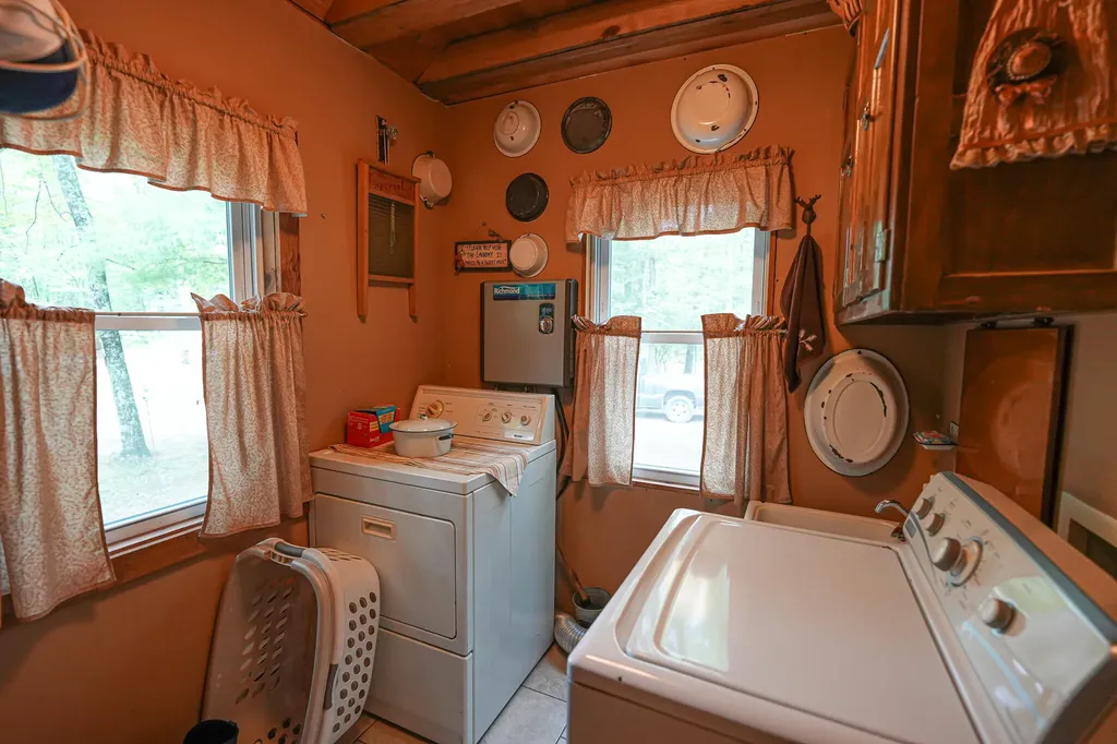 1293 W Grant Street Merrill Township MI 49309