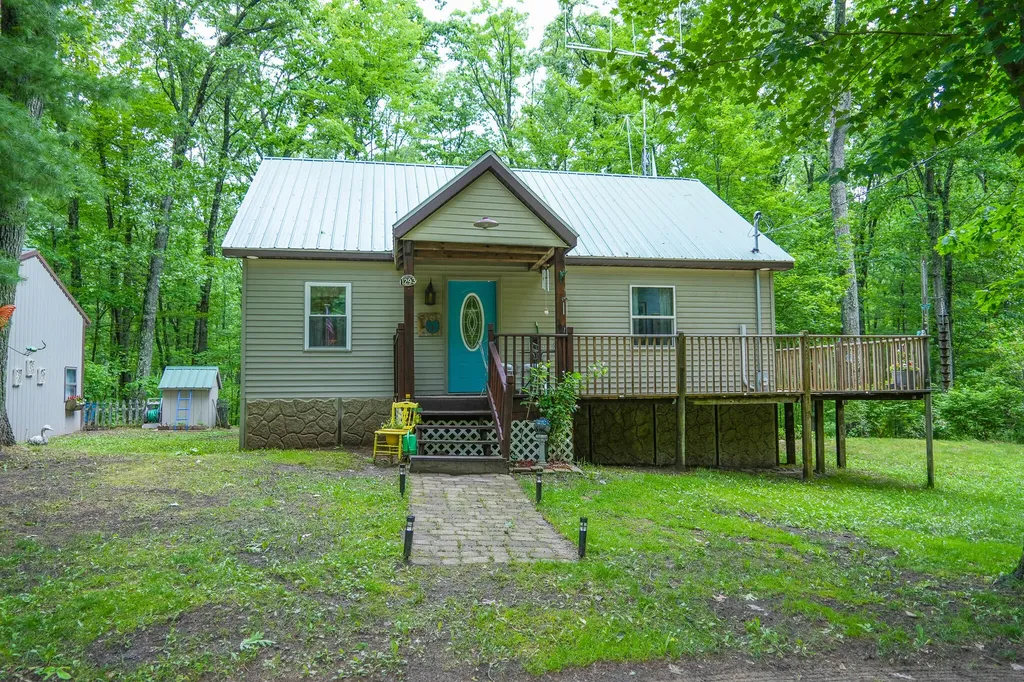 1293 W Grant Street Merrill Township MI 49309