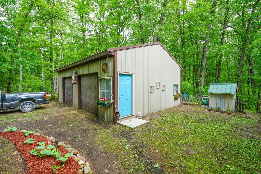 1293 W Grant Street Merrill Township MI 49309