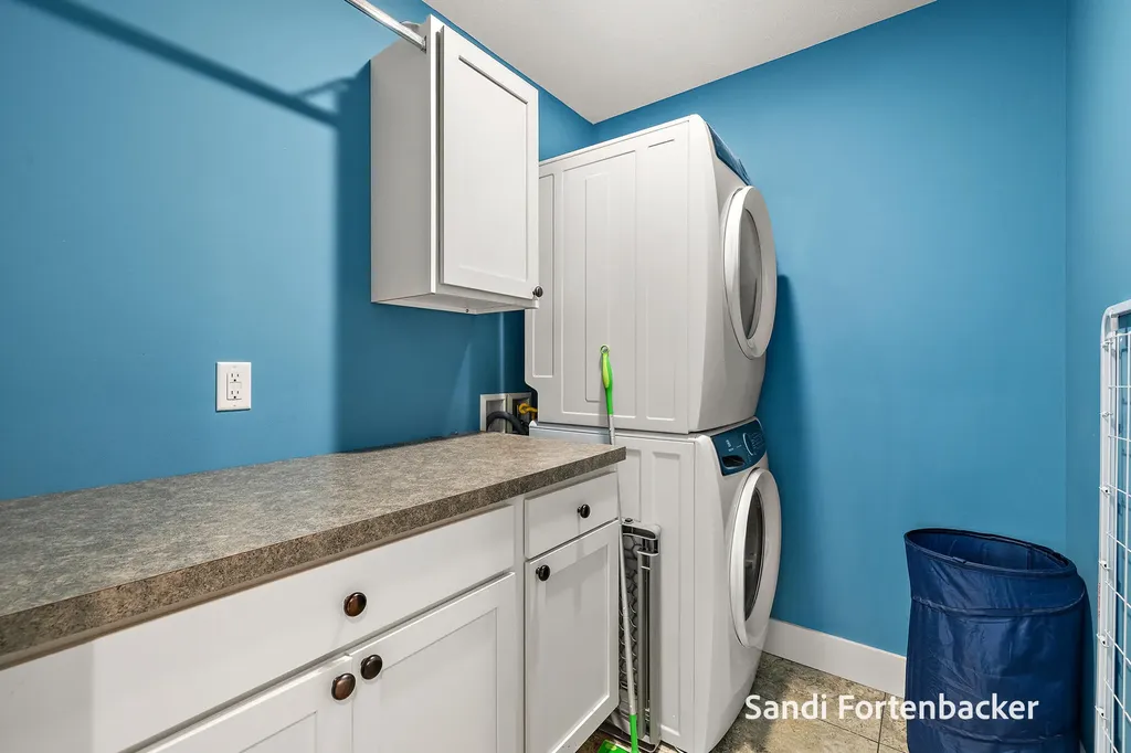 6635 Timberbrook Court Norton Shores City MI 49444