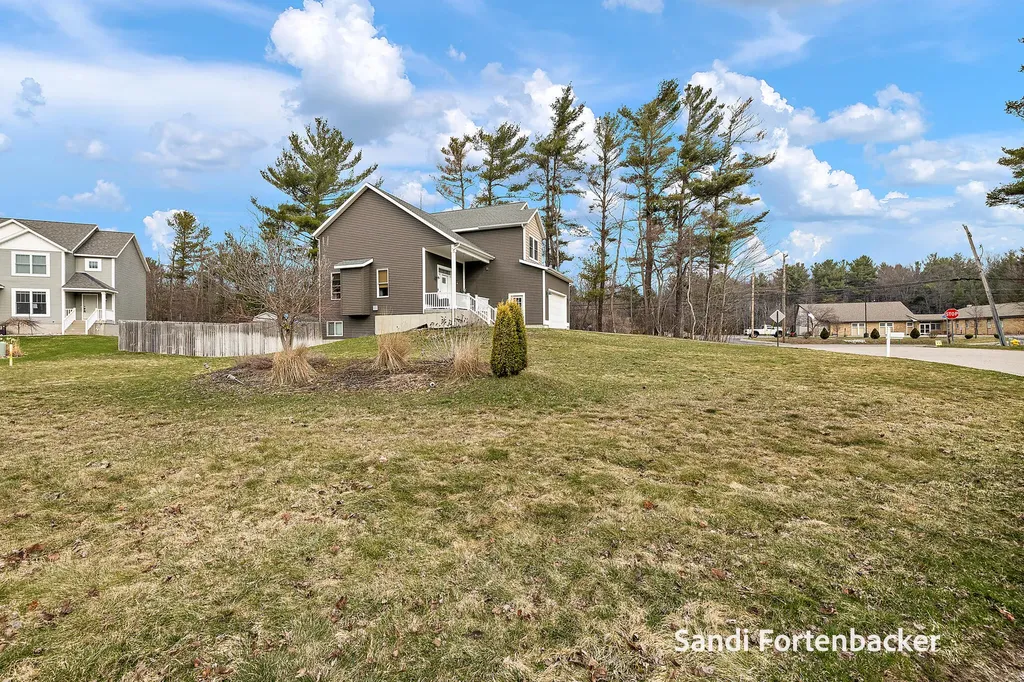 6635 Timberbrook Court Norton Shores City MI 49444