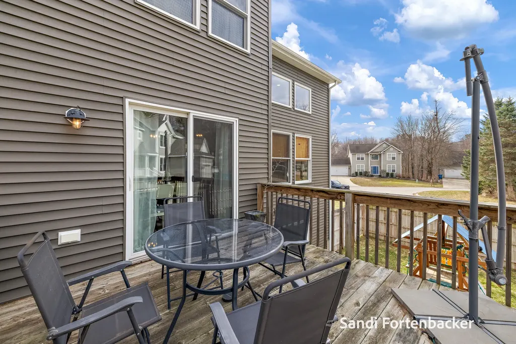 6635 Timberbrook Court Norton Shores City MI 49444