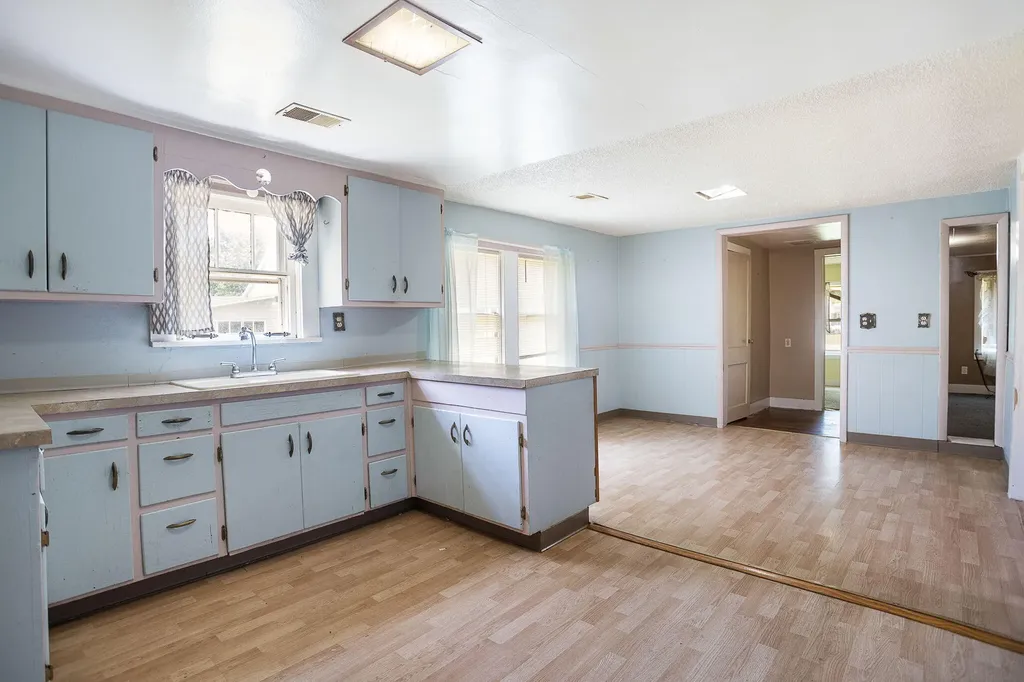1512 New Street Muskegon Charter Township MI 49442