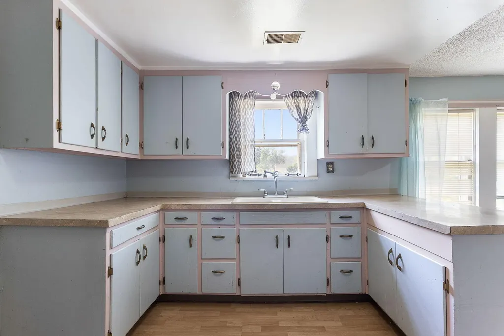 1512 New Street Muskegon Charter Township MI 49442