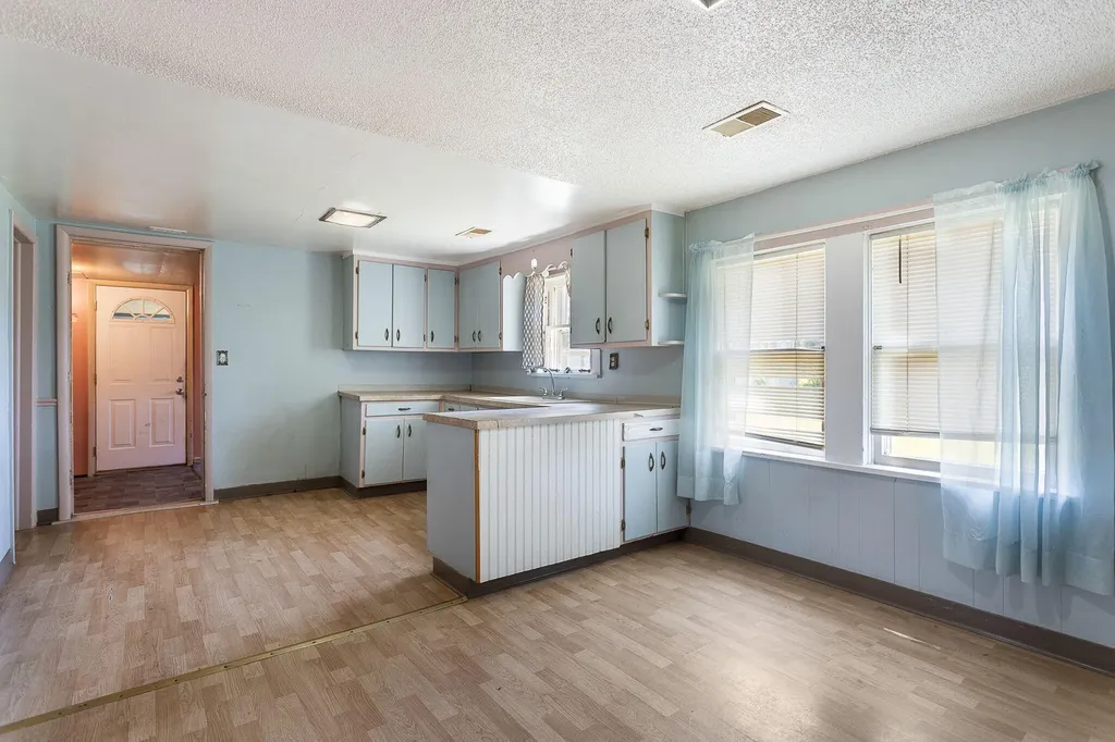 1512 New Street Muskegon Charter Township MI 49442