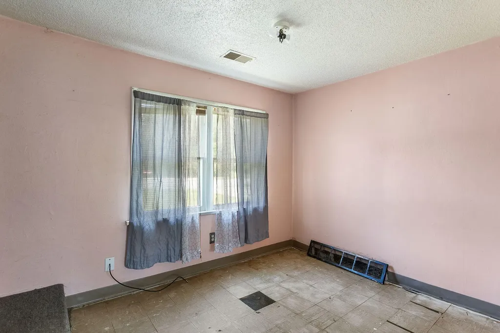 1512 New Street Muskegon Charter Township MI 49442