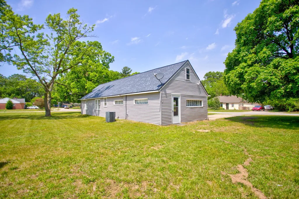 1512 New Street Muskegon Charter Township MI 49442
