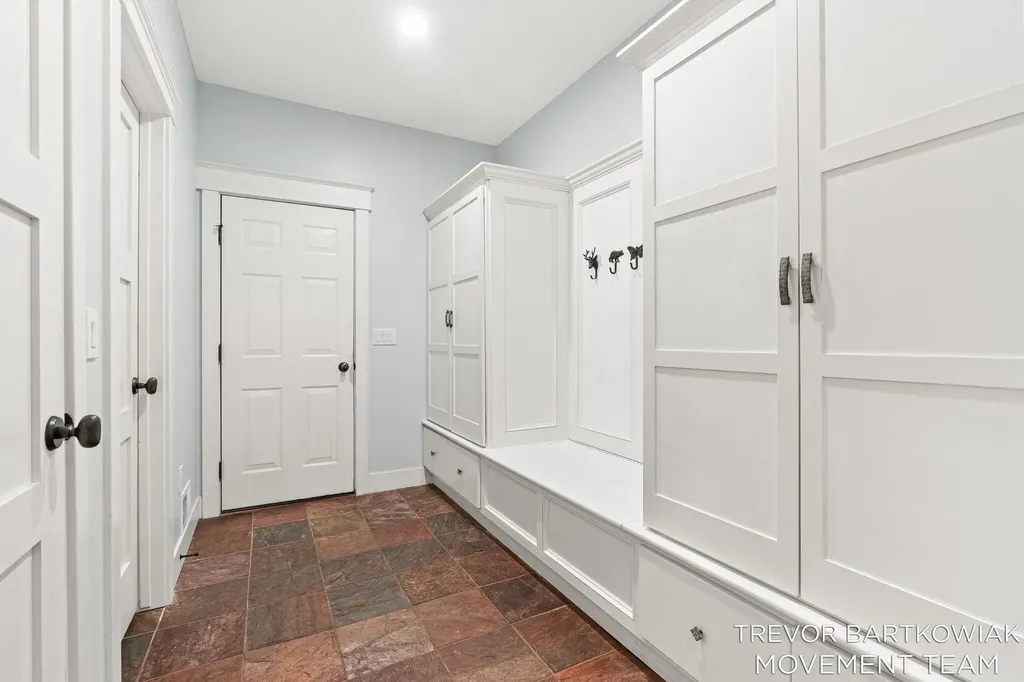 6384 Colorado Court Norton Shores City MI 49444