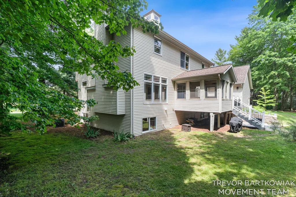 6384 Colorado Court Norton Shores City MI 49444
