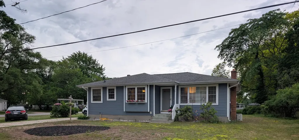 461 W Hile Road Norton Shores City MI 49441